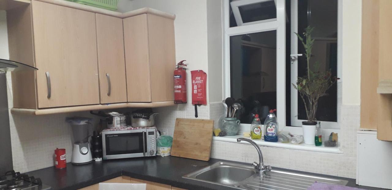 7, Cranehouse Brangbourne Road One Big Double Room Available On Reasonable Price, Shared Flat Londen Buitenkant foto