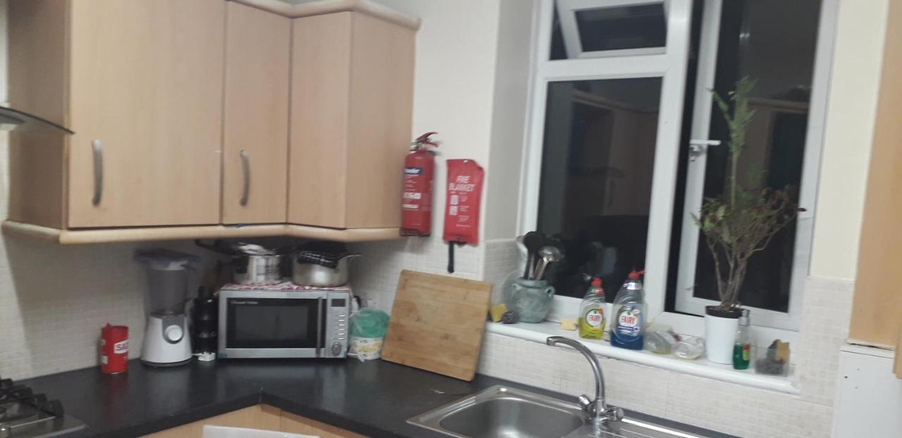 7, Cranehouse Brangbourne Road One Big Double Room Available On Reasonable Price, Shared Flat Londen Buitenkant foto